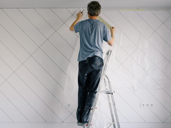 Peinture — artisan au travail